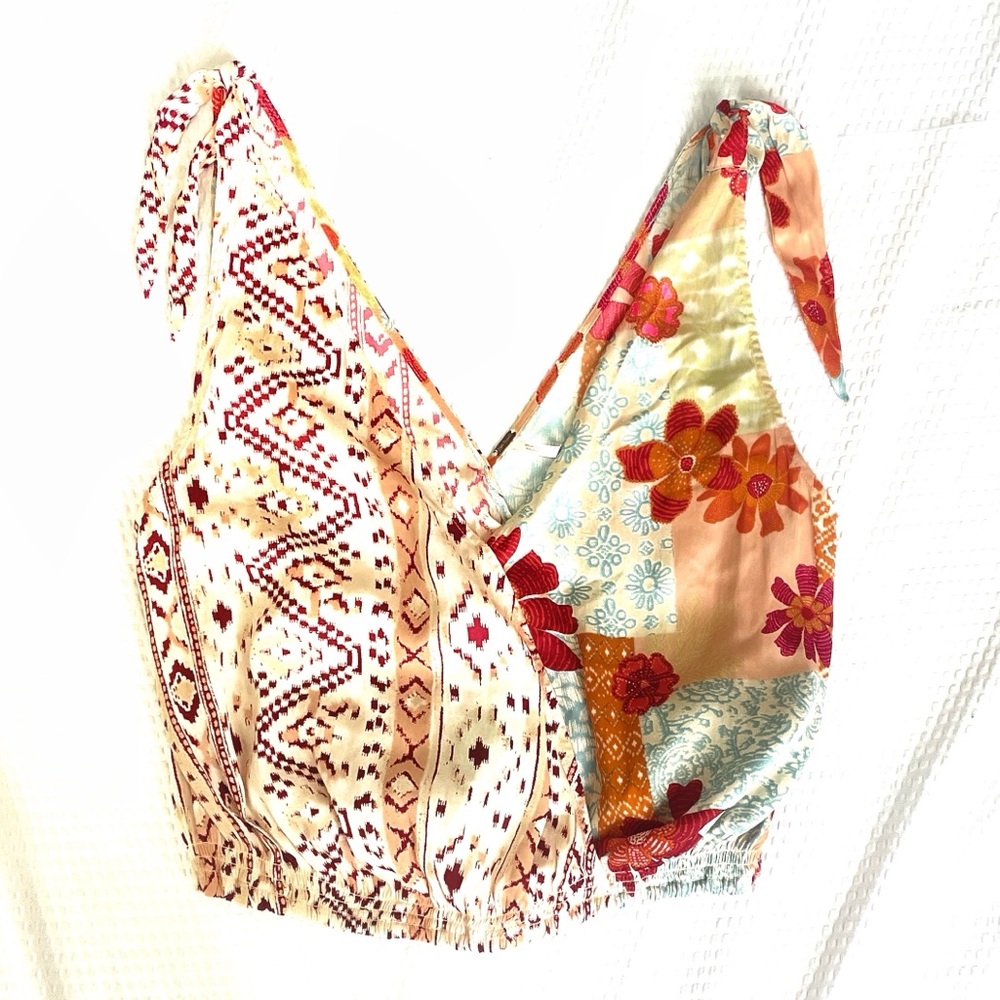 Free People Sleeveless Blouse Geometric Prints — xs